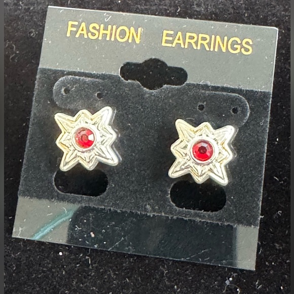 Vintage Jewelry - Vintage Silver and Red Starburst Stud Earrings